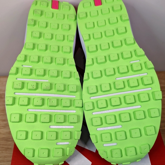 New With Box! Nike Waffle One SE Do You White/Black/Hyper Pink/Lime Glow Sz 6.5 - Picture 8 of 10